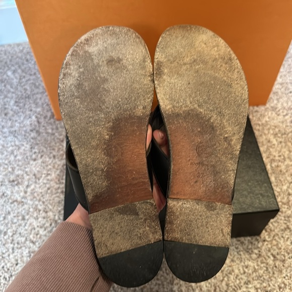 Chanel (Authentic) Leather Sandals - Picture 7 of 10